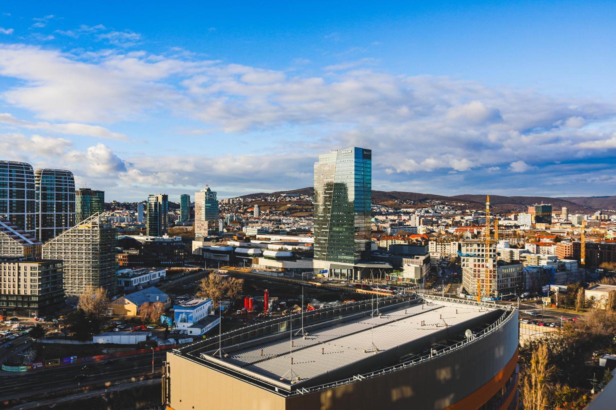 Sag 20Th Floor Klingerka Residence Castle View Free Parking Free Wifi Bratislava Exterior photo